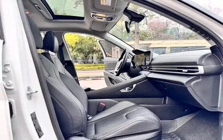 Hyundai Elantra, 2022 год, 1 095 000 рублей, 11 фотография