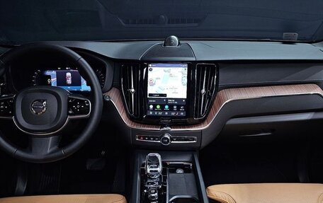 Volvo XC60 II, 2023 год, 5 557 000 рублей, 6 фотография