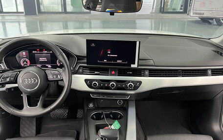 Audi A4, 2021 год, 2 431 000 рублей, 8 фотография
