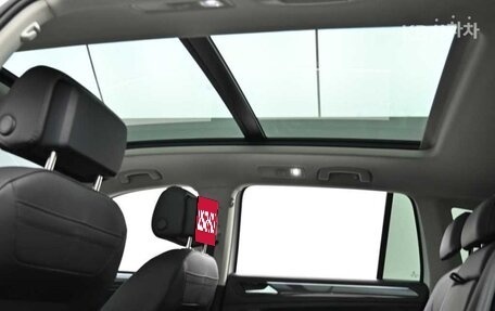 Volkswagen Tiguan II, 2023 год, 2 741 020 рублей, 18 фотография