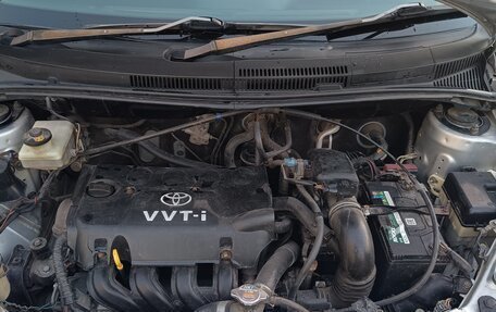 Toyota Ist II, 2002 год, 470 000 рублей, 17 фотография