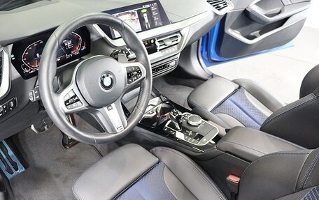 BMW 1 серия, 2024 год, 3 700 000 рублей, 7 фотография