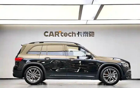 Mercedes-Benz GLB, 2023 год, 3 033 000 рублей, 4 фотография