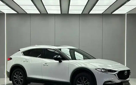 Mazda CX-4, 2022 год, 1 580 500 рублей, 3 фотография
