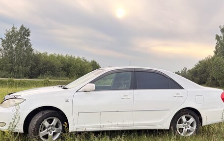 Toyota Camry V40, 2002 год, 650 000 рублей, 1 фотография