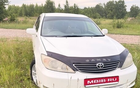 Toyota Camry V40, 2002 год, 650 000 рублей, 3 фотография