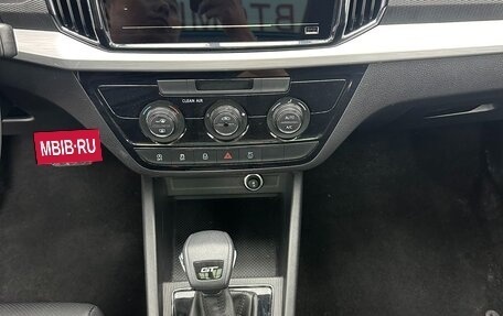 Skoda Kamiq I, 2022 год, 1 650 000 рублей, 8 фотография