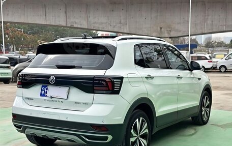 Volkswagen T-Cross I, 2021 год, 1 950 000 рублей, 4 фотография