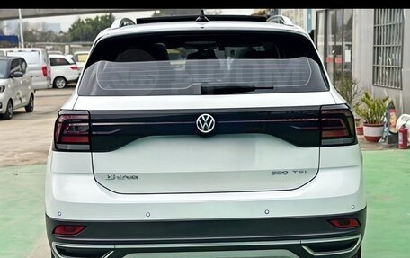Volkswagen T-Cross I, 2021 год, 1 950 000 рублей, 6 фотография