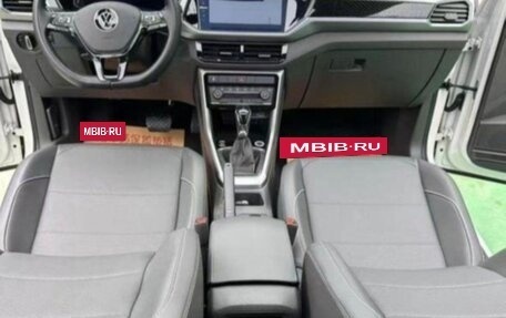 Volkswagen T-Cross I, 2021 год, 1 950 000 рублей, 7 фотография