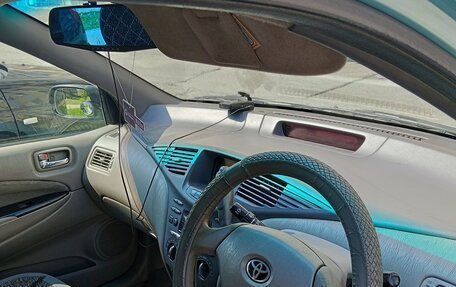 Toyota Prius IV XW50, 2001 год, 450 000 рублей, 5 фотография