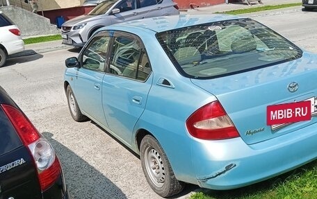 Toyota Prius IV XW50, 2001 год, 450 000 рублей, 4 фотография