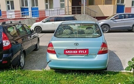 Toyota Prius IV XW50, 2001 год, 450 000 рублей, 3 фотография