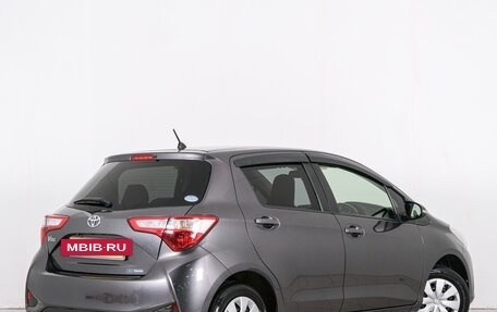 Toyota Vitz, 2019 год, 969 000 рублей, 6 фотография