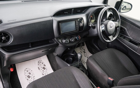 Toyota Vitz, 2019 год, 969 000 рублей, 12 фотография
