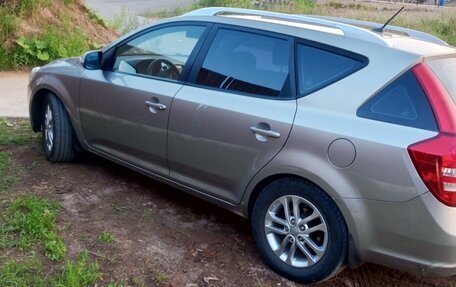 KIA cee'd I рестайлинг, 2010 год, 890 000 рублей, 4 фотография