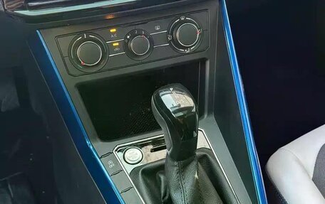 Volkswagen Polo, 2021 год, 950 006 рублей, 7 фотография