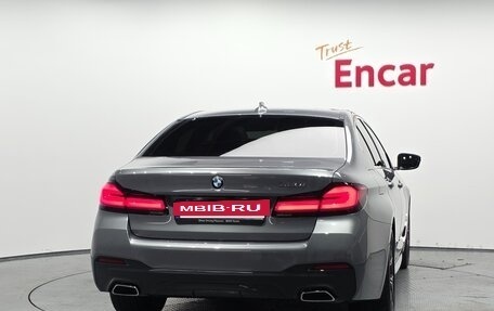 BMW 5 серия, 2023 год, 5 800 000 рублей, 5 фотография