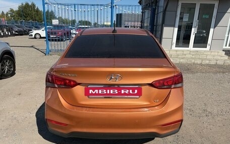 Hyundai Solaris II рестайлинг, 2017 год, 1 200 000 рублей, 2 фотография