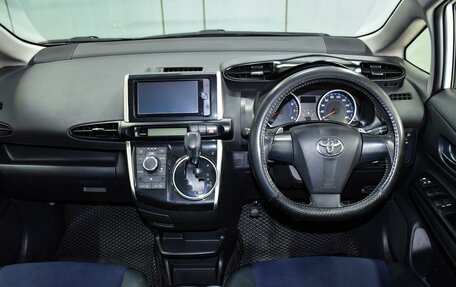 Toyota Wish II, 2014 год, 1 450 000 рублей, 14 фотография