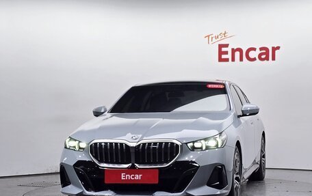BMW 5 серия, 2025 год, 6 700 000 рублей, 3 фотография