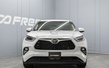 Toyota Highlander, 2021 год, 5 600 000 рублей, 3 фотография