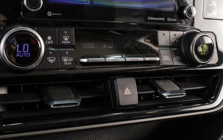 Toyota Highlander, 2021 год, 5 600 000 рублей, 15 фотография