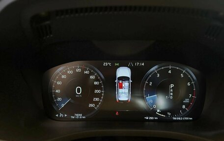 Volvo XC60 II, 2020 год, 4 000 000 рублей, 10 фотография