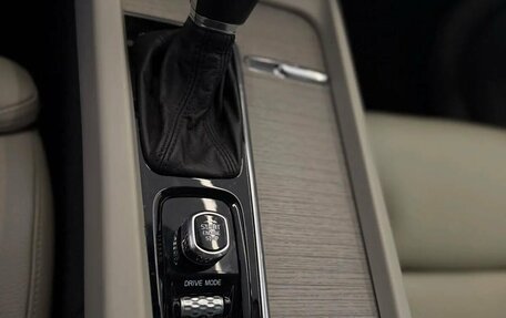 Volvo XC60 II, 2020 год, 4 000 000 рублей, 21 фотография