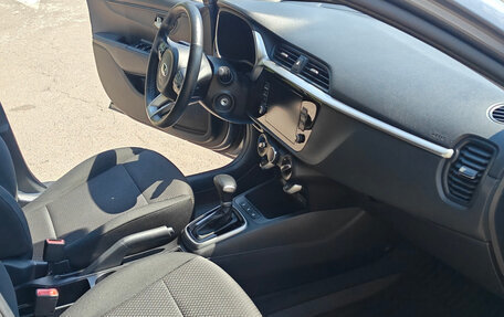 KIA Rio IV, 2021 год, 1 780 000 рублей, 7 фотография