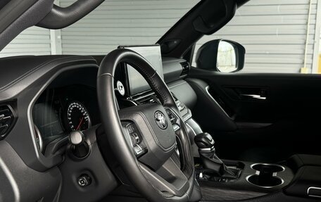 Toyota Land Cruiser, 2025 год, 14 500 000 рублей, 9 фотография