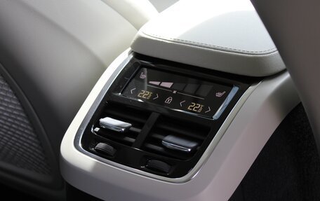 Volvo XC90 II рестайлинг, 2021 год, 5 800 000 рублей, 18 фотография