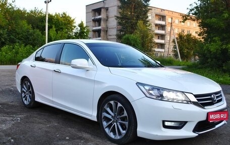 Honda Accord IX рестайлинг, 2013 год, 1 600 000 рублей, 1 фотография