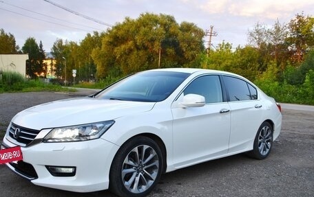 Honda Accord IX рестайлинг, 2013 год, 1 600 000 рублей, 3 фотография