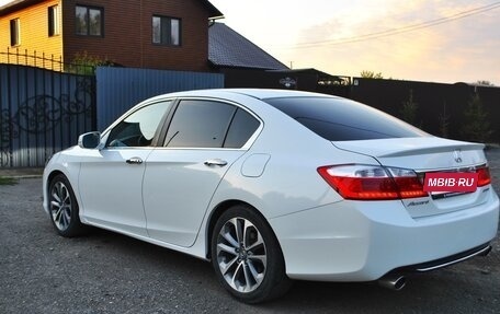 Honda Accord IX рестайлинг, 2013 год, 1 600 000 рублей, 8 фотография