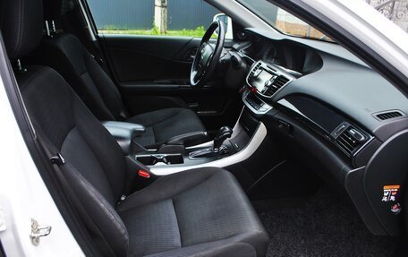 Honda Accord IX рестайлинг, 2013 год, 1 600 000 рублей, 15 фотография