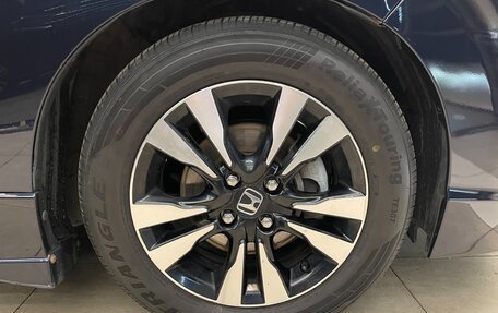 Honda Shuttle II, 2015 год, 1 100 000 рублей, 21 фотография