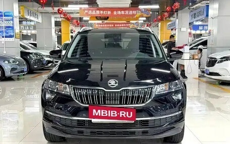Skoda Karoq I, 2022 год, 2 110 000 рублей, 2 фотография