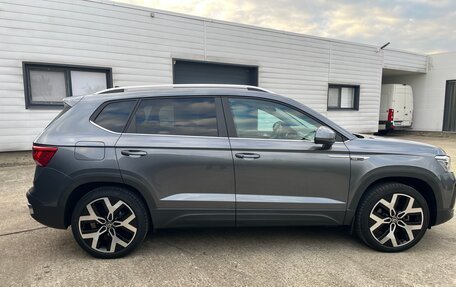 Volkswagen Taos, 2021 год, 2 900 000 рублей, 4 фотография