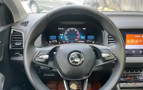 Skoda Karoq I, 2023 год, 2 220 000 рублей, 9 фотография