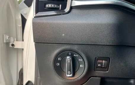 Skoda Karoq I, 2023 год, 2 220 000 рублей, 12 фотография