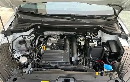 Skoda Karoq I, 2023 год, 2 220 000 рублей, 27 фотография