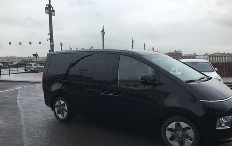 Hyundai Staria, 2023 год, 5 200 000 рублей, 6 фотография