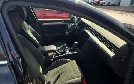 Volkswagen Passat B8 рестайлинг, 2023 год, 2 799 000 рублей, 12 фотография