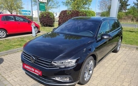 Volkswagen Passat B8 рестайлинг, 2023 год, 2 799 000 рублей, 3 фотография
