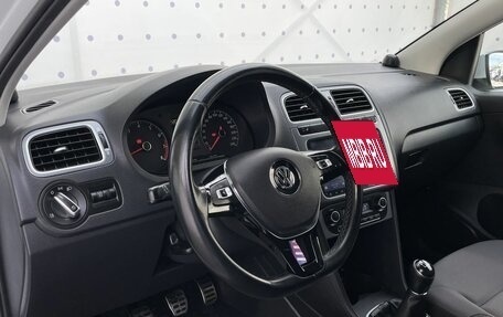 Volkswagen Polo VI (EU Market), 2016 год, 1 100 000 рублей, 15 фотография