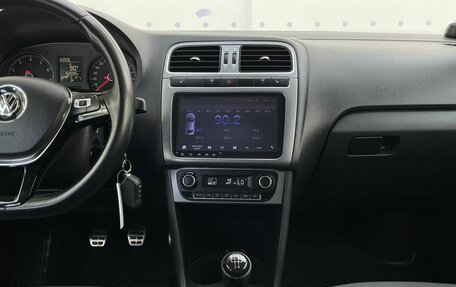 Volkswagen Polo VI (EU Market), 2016 год, 1 100 000 рублей, 16 фотография