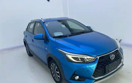 Toyota Yaris, 2023 год, 1 330 500 рублей, 2 фотография