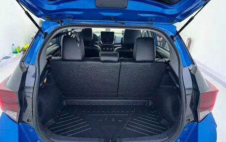 Toyota Yaris, 2023 год, 1 330 500 рублей, 12 фотография