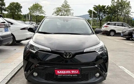Toyota C-HR I рестайлинг, 2022 год, 1 660 500 рублей, 2 фотография